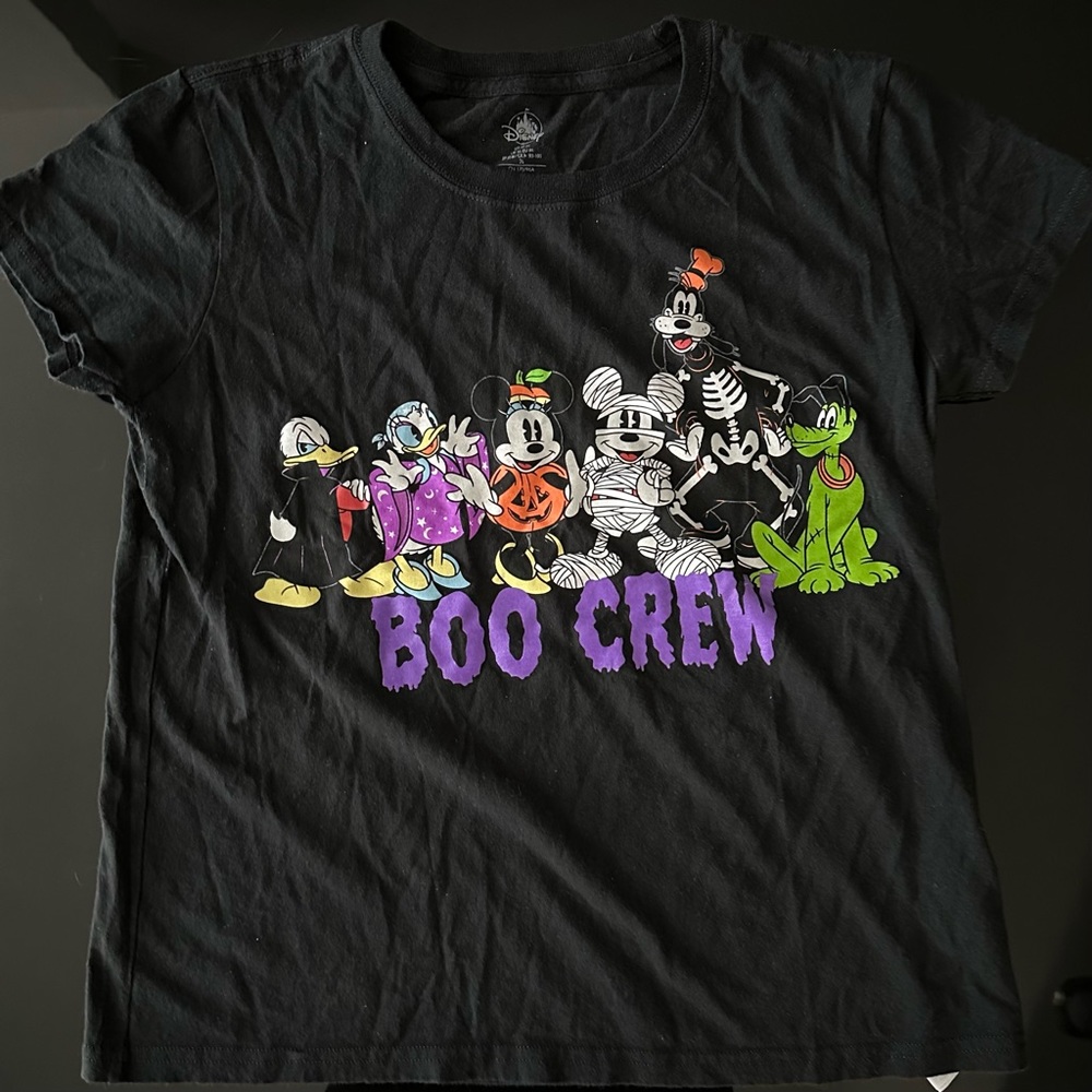 Womens boo crew shirt size medium